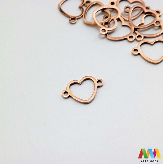 srce privjesak s dvije rupe dve od čelika repromaterijal čelični ogrlice ogrlica narukvica narukvice nanožnica nehrđajući Privjesci izrađeni od nehrđajućeg čelika 316L koji služe za izradu nakita poput narukvica ili ogrlica najčešće se koriste za nizanje ili uz pomoć alkice se stavljaju na sajlu gumu flaks i ostale materijale