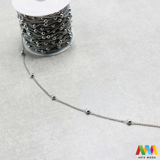 lanac lanci čelik repromaterijal čelični ogrlice narukvice nehrđajući na metre metar kolutu boji nakit inox metru izrada nakita DIY obojeni hipoalergeni tanki bogatstvo boja i modela za vaše kreativne projekte! lanaca na kolutu fleksibilnost s lancima od visokokvalitetnog nehrđajućeg čelika klasičnih srebrnih tonova elegantne zlatne moderne rose gold ili živih boja modelima od tankih i delikatnih do robusnih i upečatljivihž potrebno da izradite unikatne ogrlice i narukvice arte moda repromaterijal