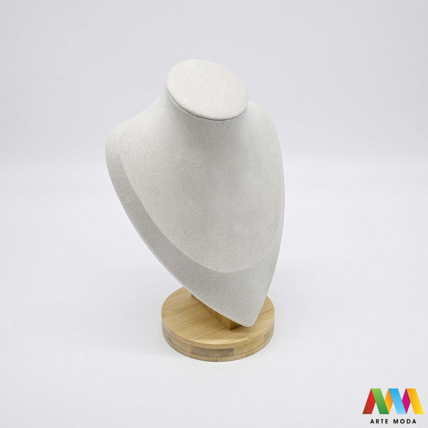 stalci za ogrlice vratovi vrat drveni skaj pamučna špaga plišani organizator držač izlaganje nakita oprema butik prezentacija elegantni luksuzni izložbeni ogrlice na najljepši i najorganiziraniji način uz našu ekskluzivnu kolekciju drvenih stalaka presvučen plišom elegantnim skajem prirodnom pamučnom špagom nudeći savršenu pozadinu koja ističe sjaj svake ogrlice i štiti je od ogrebotina idealnu teksturu i stil za izlaganje u vašem butiku izlogu ili unutar vlastite kolekcije nakita arte moda repromaterijal