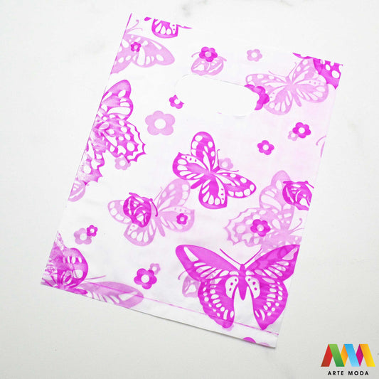 plastične poklon vrećice vrećica ambalaža pakiranje s ručkom poklone male srednje velike pvc pp polietilen Ukrasne poklon vrećice u raznim bojama i veličinama izrađene od plastike prikladne su za pakiranje svih vrsta poklona te se mogu koristi kao ambalaža za nakit poput narukvica ili ogrlica