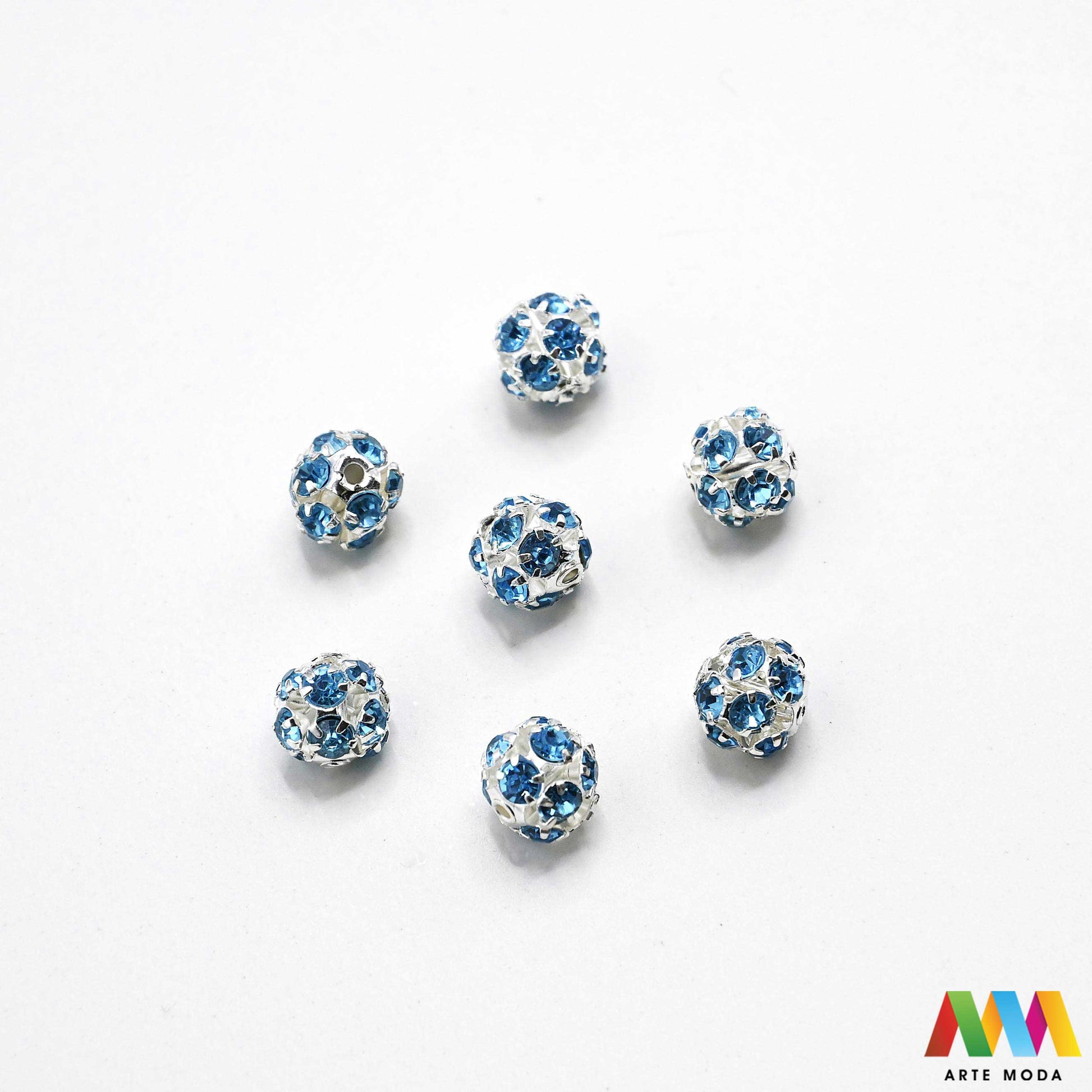 shamballa disco kugle kristalne perle sjajne kuglice cirkoni glamur nakit izrada narukvica DIY svjetlucavo šarene pave s kristalima za svjetlucave narukvice materijal ogrlice Dodajte dozu glamura svojim kreacijama su prekrivene stotinama sitnih kristala koji pružaju efekt Ove svjetlucave perle su idealne za izradu popularnih elegantnih naušnica i upečatljivih ogrlica Dostupne u širokoj paleti boja naše kristalne kuglice osigurat će da vaš uradi sam nakit bude u centru pažnje arte moda repromaterijal