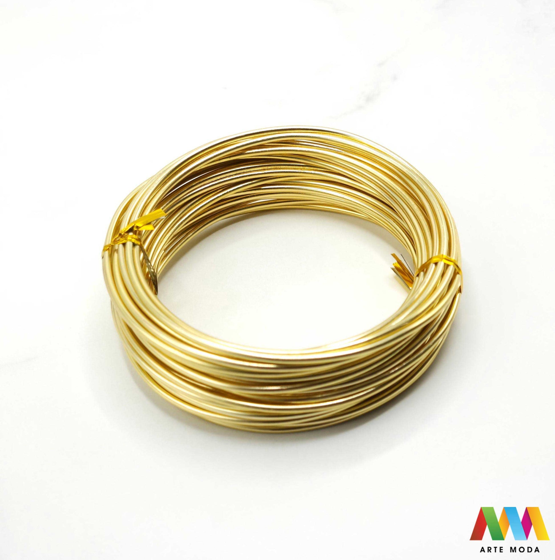 aluminij aluminijske žice aluminijska žica za perle nakit nizanje modeliranje izradu mekana savitljiva anodizirana ručni rad DIY tanka debela skulpture okvira Otkrijte svestranost i lakoću rada s našom kvalitetnom aluminijskom žicom Idealna za nizanje perlica modeliranje oblika i izradu unikatnog nakita Dostupna u različitim debljinama i bojama naša mekana i savitljiva aluminijska žica savršena je za početnike i iskusne majstore u izradi nakita arte moda repromaterijal