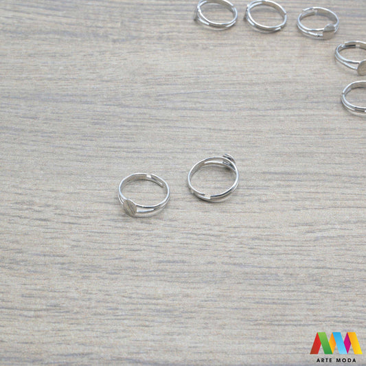 prstenje prsten podesivi podesive osnove filigran DIY srebrne zlatne repromaterijal Dizajnirajte prstenje bez ograničenja Naše metalne baze za izradu prstenja pružaju stabilnu i prilagodljivu osnovu za sve vaše kreativne ideje Zahvaljujući podesivoj veličini i raznim oblicima prihvata za lijepljenje gline smole montažu kamenja ove baze omogućuju brzu i jednostavnu izradu statement nakita Osigurajte svom prstenju vrhunski izgled udobnost čvrstoću uz naše kvalitetne metalne komponente arte moda repromaterijal