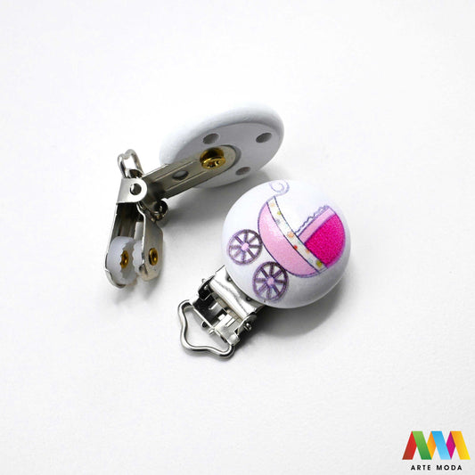 metalne kopče drvene za dude pribor bebe djeca personalizirane repromaterijal duda beba drveni element Kolica Savršen izbor za izradu sigurnih i jedinstvenih duda za vaše najmlađe Kombinacija izdržljivog metala i toplog drveta daje ovim kopčama elegantan izgled i čini ih idealnim za personalizaciju Naše kopče su sigurne za djecu bez oštrih rubova i izrađene od kvalitetnih materijala