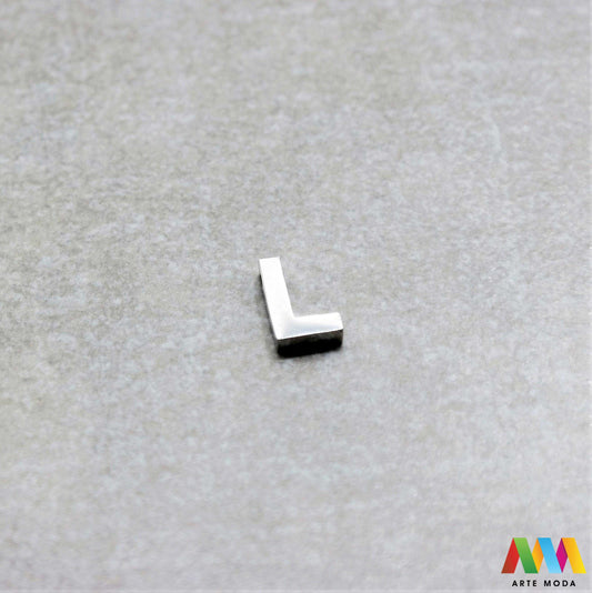 A slovo slova privjesak s jednom rupom privjesak od čelika privjesak čelik repromaterijal čelični ogrlice ogrlica narukvica narukvice nanožnica nehrđajući slova izrađena od nehrđajućeg čelika 316L koja služe za izradu nakita poput narukvica ili ogrlica najčešće se koriste za nizanje na sajlu, gumu, flaks i ostale materijale