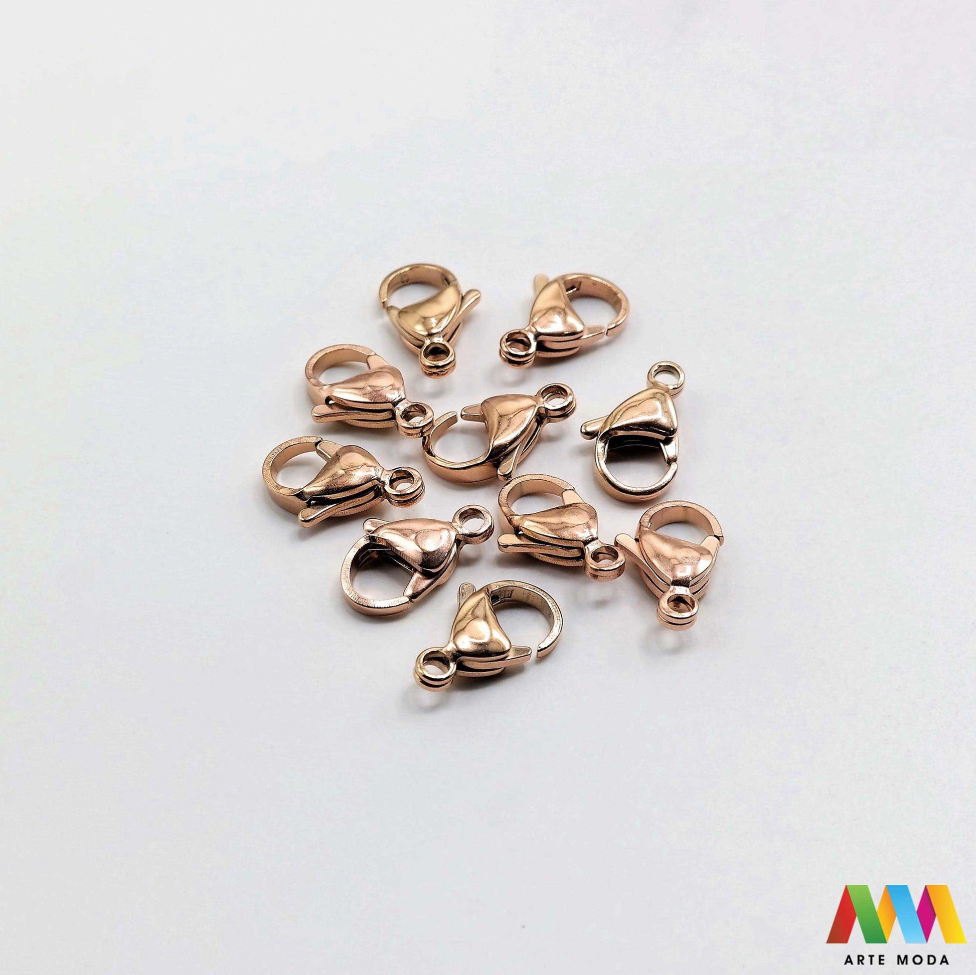 repromaterijal čelični kopče za nakit izradu nehrđajući čelik nakit pribor DIY nakit ogrlice narukvice lančiće nakitni elementi ručni rad čelične inox kopča zatvarači završeci karabin kreacije izdržljivih i elegantnih kopči od nehrđajućeg čelika klasična karabin kopča praktična magnetska kopča ili neki drugi model naše kopče sigurno zatvaranje i profesionalan izgled vašim narukvicama ogrlicama i lančićima DIY nakit kvaliteta koja traje otporna je na koroziju i hipoalergena arte moda repromaterijal