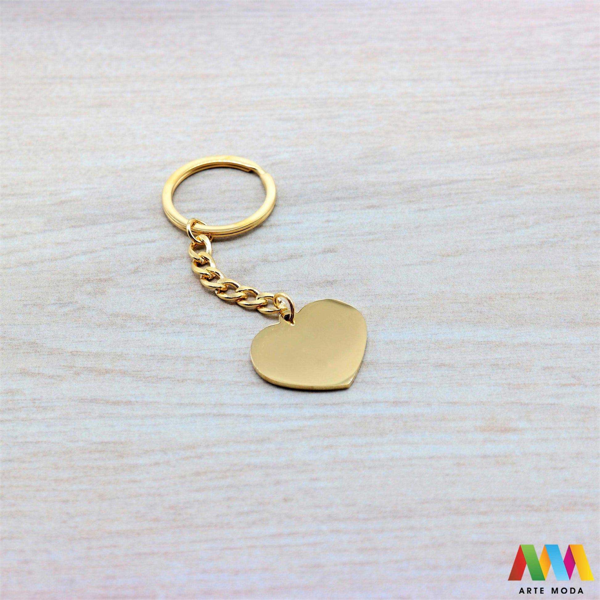 privjesci nehrđajući čelik graviranje personalizacija pokloni suveniri prazni metalni uradi sam za ključeve lasersko personalizirani izrada privjesaka ključ Malo Srce Stvorite uspomene koje traju Naši privjesci za ključeve od čelika su savršeni za graviranje lasersko/ručno Nehrđajući čelik garantira da neće hrđati niti tamnjeti Idealna baza za personalizirane poklone suvenire ili promotivne artikle Odaberite oblik i utisnite svoju posebnu poruku arte moda repromaterijal