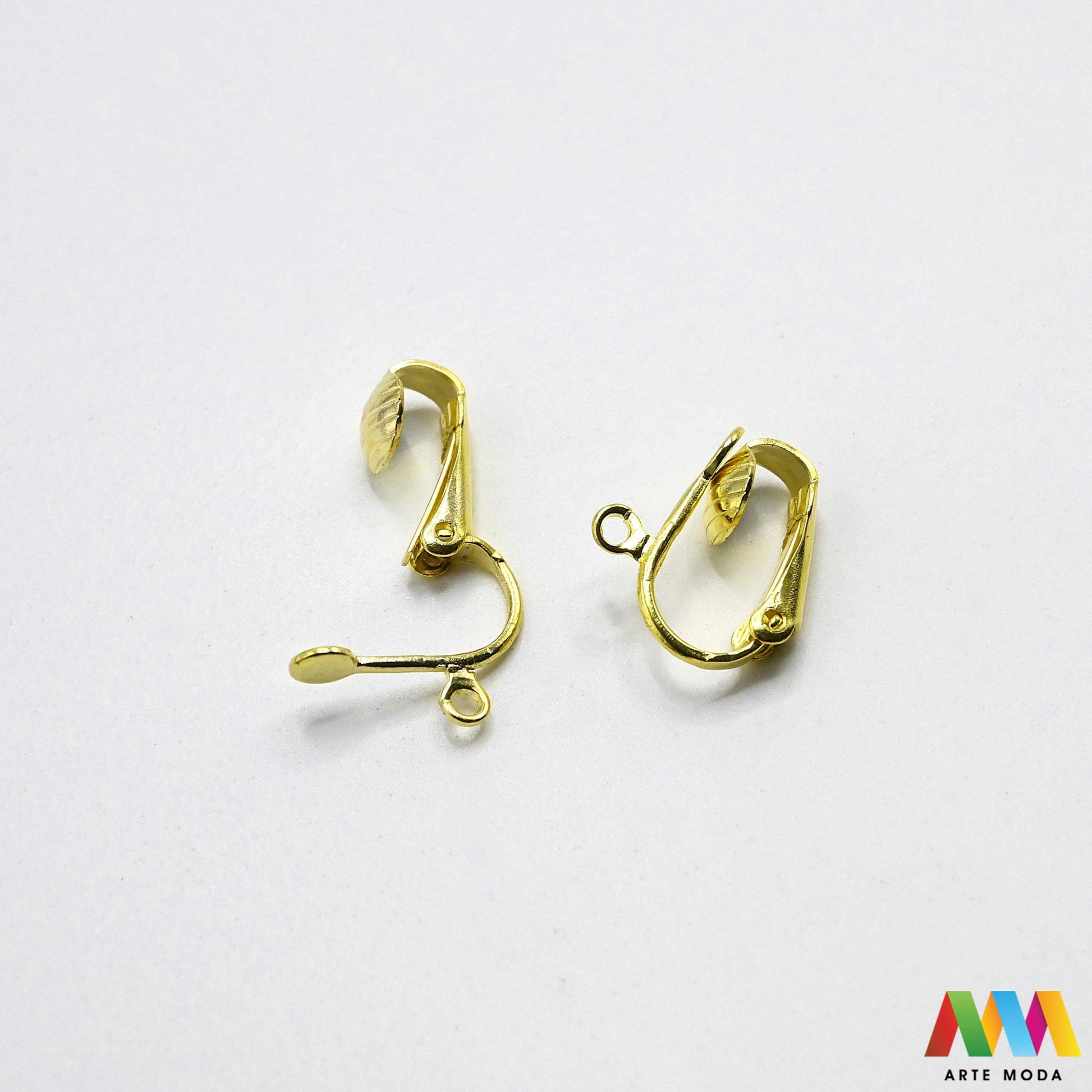 metalne klipse za naušnice baze bez bušenja mehanizam izradu nakita ušiju DIY nakit metalni pribor udobne klips nakit materijal ukrasi pločica lijepljenje komponente klip pločicom uho kukicom kuka Izrađujte naušnice Metalne klipse baze koji nemaju probušene uši ili žele udobnije rješenje za teži nakit Naše baze s pločicama za lijepljenje ili kukicama omogućuju laku personalizaciju perlama i kristalima Osigurajte stil i udobnost uz kvalitetne metalne komponente uradi sam naušnice arte moda repromaterijal