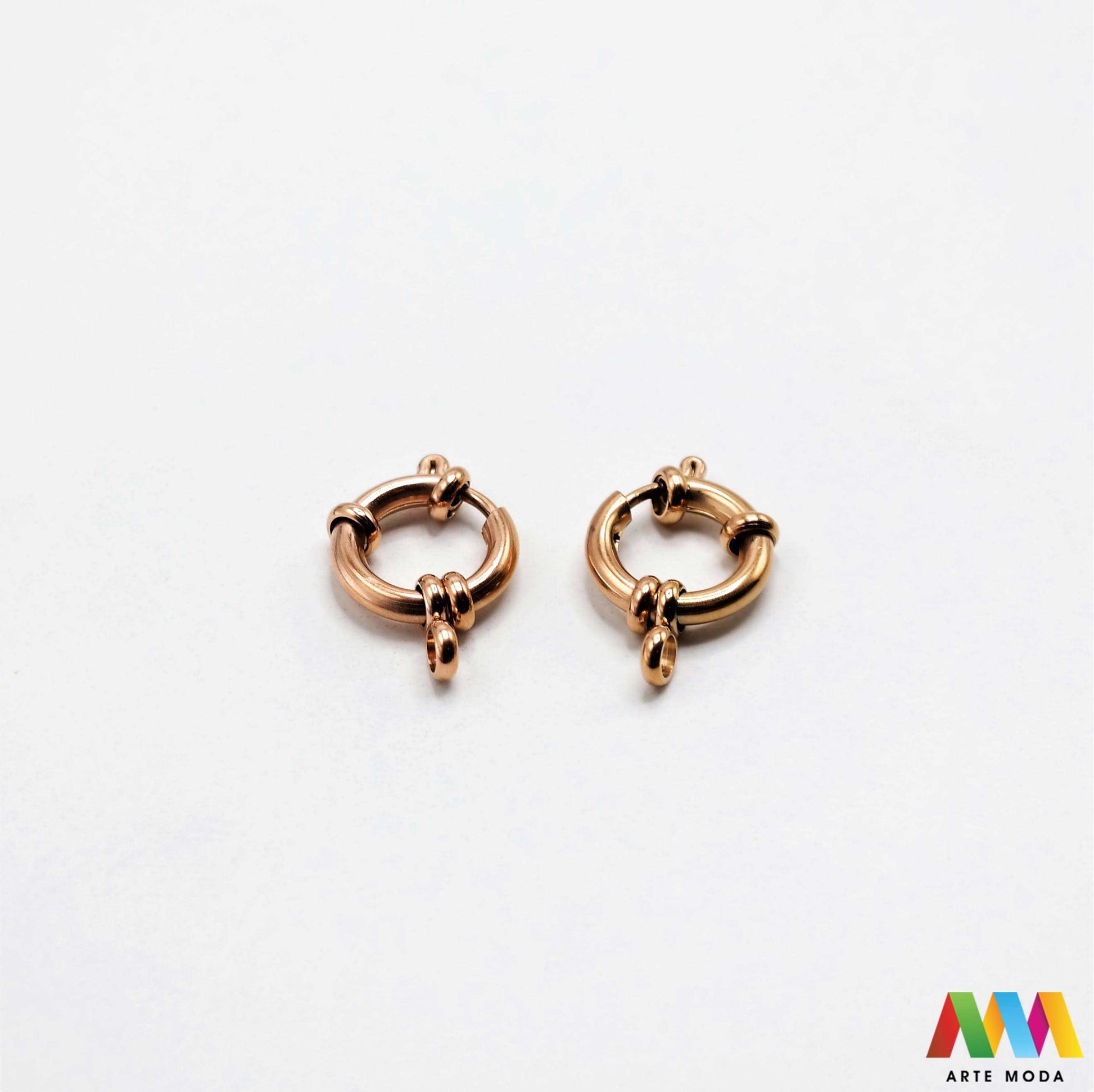 repromaterijal čelični kopče za nakit izradu nehrđajući čelik nakit pribor DIY nakit ogrlice narukvice lančiće nakitni elementi ručni rad čelične inox kopča zatvarači završeci karabin kreacije izdržljivih i elegantnih kopči od nehrđajućeg čelika klasična karabin kopča praktična magnetska kopča ili neki drugi model naše kopče sigurno zatvaranje i profesionalan izgled vašim narukvicama ogrlicama i lančićima DIY nakit kvaliteta koja traje otporna je na koroziju i hipoalergena arte moda repromaterijal