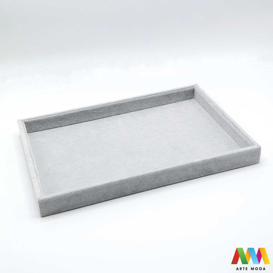 stalak, za, izlaganje, narukvica, naušnica, ogrlica, prstena, poprsja, držač, nakita, stalci, drveni, plišani, organizatori, držači, nakit, vitrine, oprema, butik, luksuzni, elegantni Istaknite ljepotu svog nakita uz naše elegantne i funkcionalne stalke. Svaki stalak je pažljivo izrađen od drva i presvučen mekanim plišom, pružajući luksuznu podlogu koja štiti vaš nakit od ogrebotina. Idealni su za izlaganje ogrlica, narukvica, naušnica i prstenja u trgovinama, izlozima ili kod kuće. arte moda repromaterijal