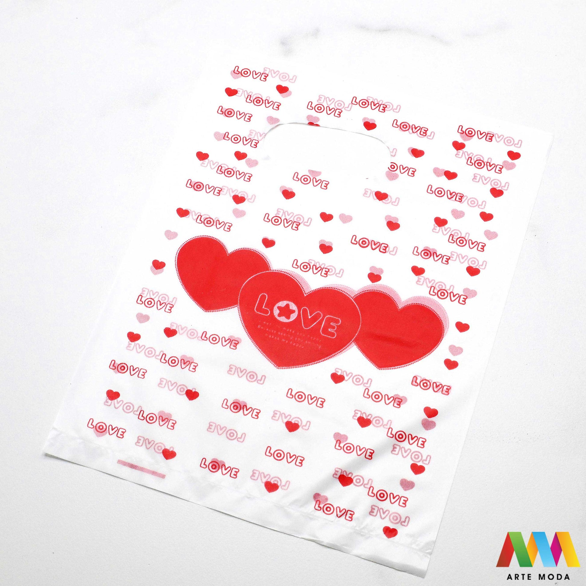 plastične poklon vrećice vrećica ambalaža pakiranje s ručkom poklone male srednje velike pvc pp polietilen Ukrasne poklon vrećice u raznim bojama i veličinama izrađene od plastike prikladne su za pakiranje svih vrsta poklona te se mogu koristi kao ambalaža za nakit poput narukvica ili ogrlica