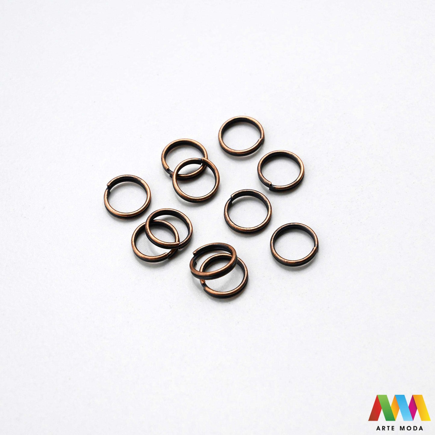 alkice spojnice karike jump rings spojni prstenovi metalni kolutovi DIY pribor repromaterijal srebrne zlatne izrada nakita spajanje perli metalne za nakit otvorene zatvorene izradu materijal prsten elementi narukvice ogrlice Osigurajte čvrstinu nakitu Metalne alkice su neizostavne spojnice spajanje kopči privjesaka lanaca Birajte između prstenova u raznim veličinama bojama bronca složenost vašeg uradi sam projekta kvalitetne alkice pružit profesionalan siguran završetak kreaciji arte moda repromaterijal
