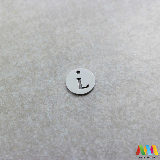 L slovo slova privjesak s jednom rupom privjesak od čelika privjesak čelik repromaterijal čelični ogrlice ogrlica narukvica narukvice nanožnica nehrđajući Slova izrađena od nehrđajućeg čelika 316L koja služe za izradu nakita poput narukvica ili ogrlica najčešće se koriste za nizanje na sajlu gumu flaks i ostale materijale