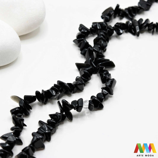 poludragi kamen čips kamenčići nakit diy ručni rad prirodni mineral kristal Oniks Mali komadići prirodnog kamena različitih boja i tekstura idealni za izradu nakita dekoracija i umjetničkih projekata U našoj ponudi pronaći ćete široki izbor čipsa od popularnih poludragih kamenja poput ahata tirkiza ametista i mnogih drugih