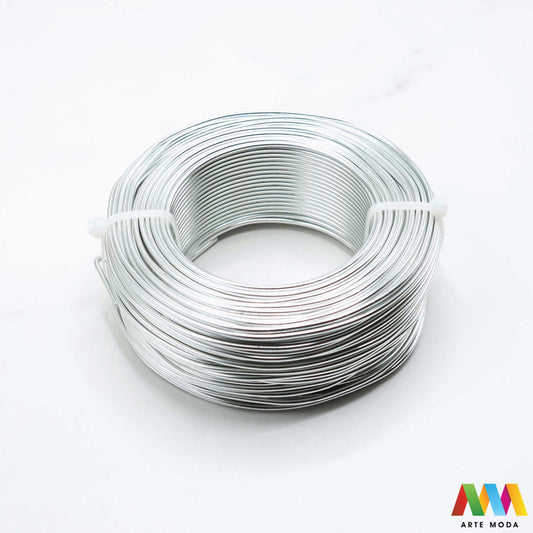 aluminij aluminijske žice aluminijska žica za perle nakit nizanje modeliranje izradu mekana savitljiva anodizirana ručni rad DIY tanka debela skulpture okvira Otkrijte svestranost i lakoću rada s našom kvalitetnom aluminijskom žicom Idealna za nizanje perlica modeliranje oblika i izradu unikatnog nakita Dostupna u različitim debljinama i bojama naša mekana i savitljiva aluminijska žica savršena je za početnike i iskusne majstore u izradi nakita arte moda repromaterijal