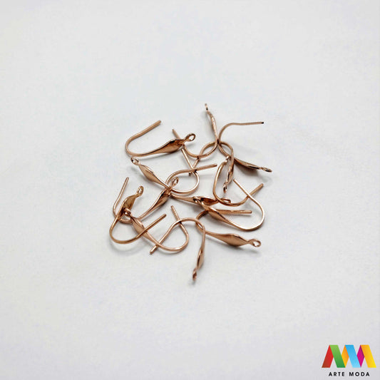 udice udica za naušnice naušnica čelik repromaterijal čelični baza nehrđajući udice izrađene od nehrđajućeg čelika 316L koje služe kao baza za izradu naušnica najčešće se na njih stavljaju privjesci poludragi kamen cirkoni ili biseri