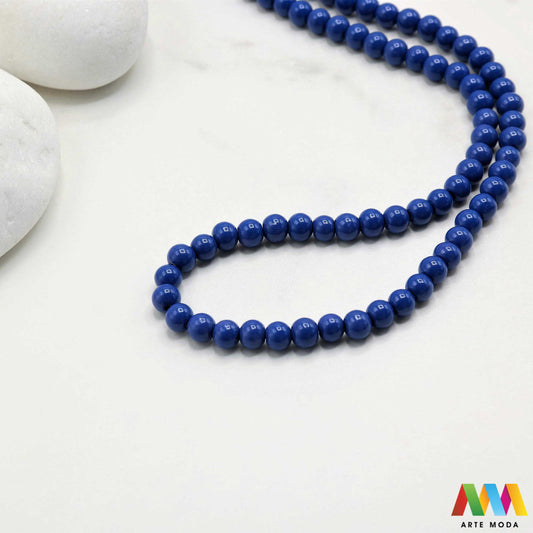 stakleni niz staklo perle zrna zrno staklena perla okrugle okrugla Staklene okrugle perle koje služe za nizanje i izradu nakita poput narukvica i ogrlica te torbica i ostalih modnih dodataka