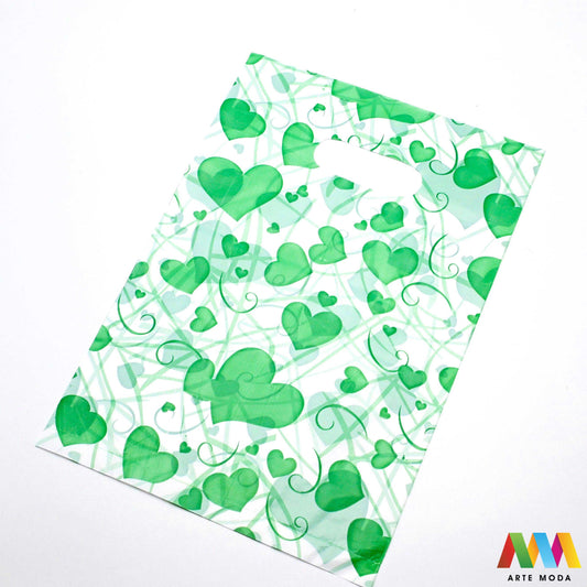 plastične poklon vrećice vrećica ambalaža pakiranje s ručkom poklone male srednje velike pvc pp polietilen Ukrasne poklon vrećice u raznim bojama i veličinama izrađene od plastike prikladne su za pakiranje svih vrsta poklona te se mogu koristi kao ambalaža za nakit poput narukvica ili ogrlica