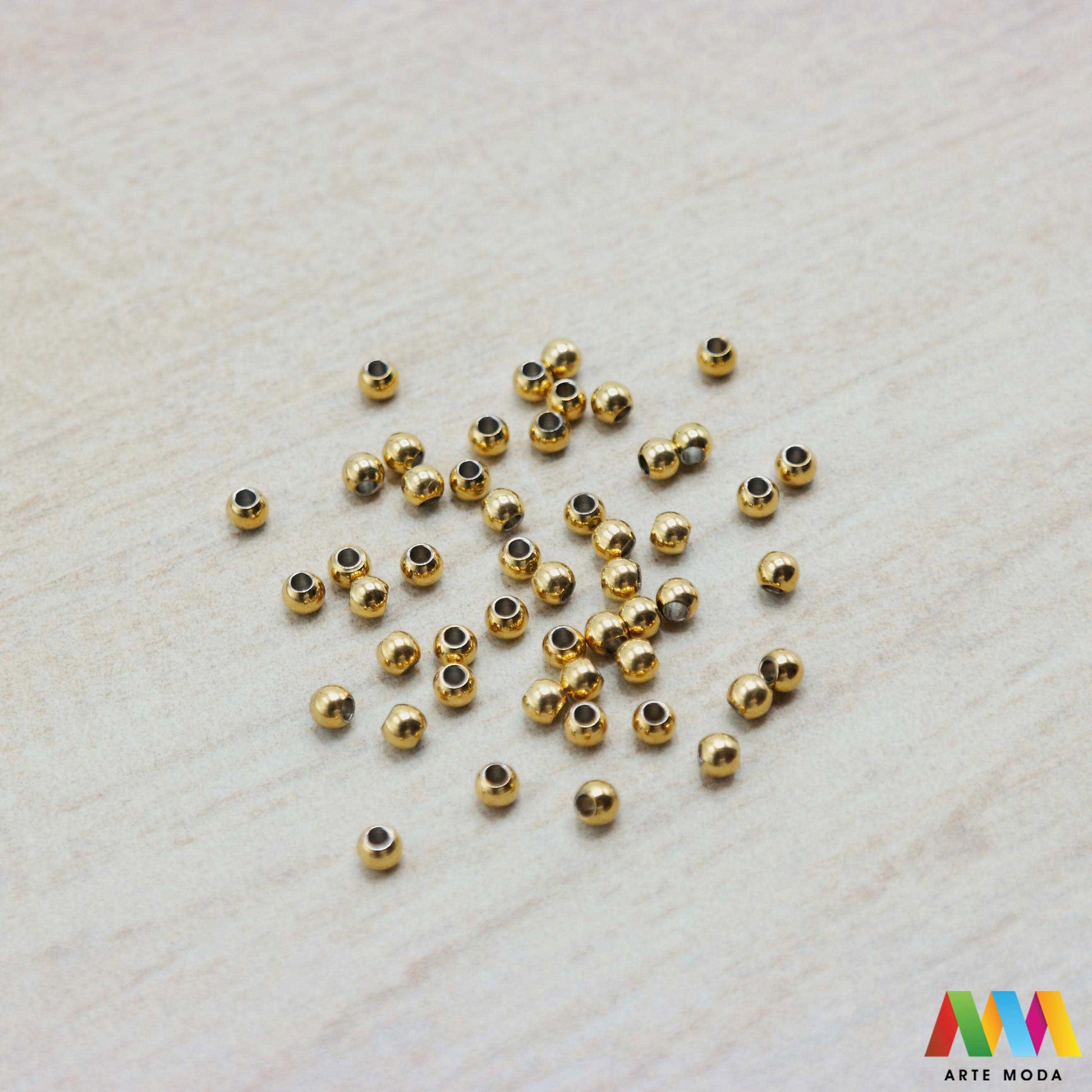 kuglice kuglica narukvica narukvice ogrlica ogrlice čelik repromaterijal čelična čelične nehrđajući Kuglice izrađene od nehrđajućeg čelika koje služe za izradu nakita poput narukvica ili ogrlica najčešće se koriste za nizanje na sajlu gumu flaks i ostale materijale