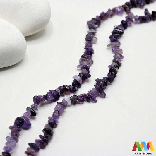 poludragi kamen čips kamenčići nakit diy ručni rad prirodni mineral kristal Ametist Mali komadići prirodnog kamena različitih boja i tekstura idealni za izradu nakita dekoracija i umjetničkih projekata U našoj ponudi pronaći ćete široki izbor čipsa od popularnih poludragih kamenja poput ahata tirkiza ametista i mnogih drugih