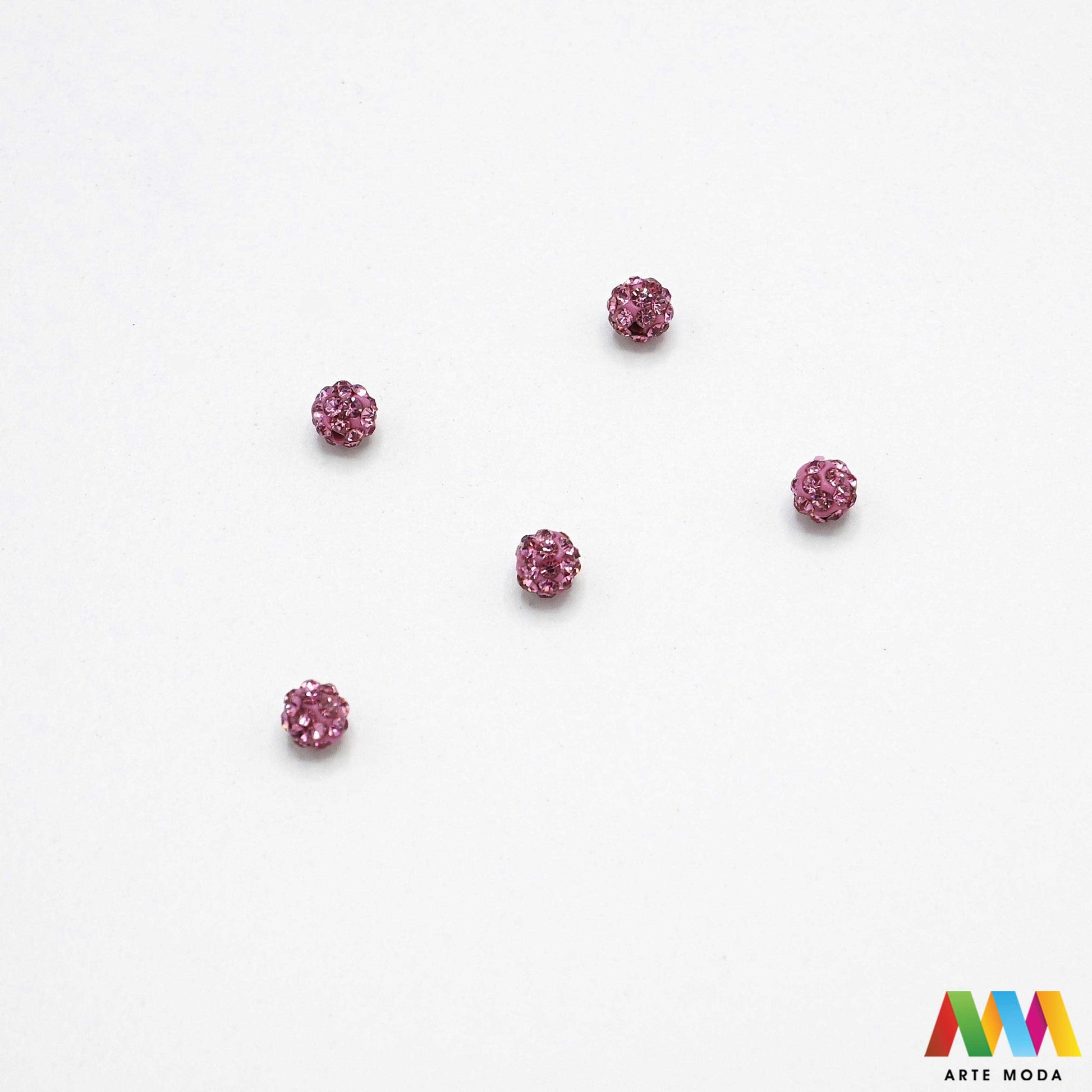 shamballa disco kugle kristalne perle sjajne kuglice cirkoni glamur nakit izrada narukvica DIY svjetlucavo šarene pave s kristalima za svjetlucave narukvice materijal ogrlice Dodajte dozu glamura svojim kreacijama su prekrivene stotinama sitnih kristala koji pružaju efekt Ove svjetlucave perle su idealne za izradu popularnih elegantnih naušnica i upečatljivih ogrlica Dostupne u širokoj paleti boja naše kristalne kuglice osigurat će da vaš uradi sam nakit bude u centru pažnje arte moda repromaterijal