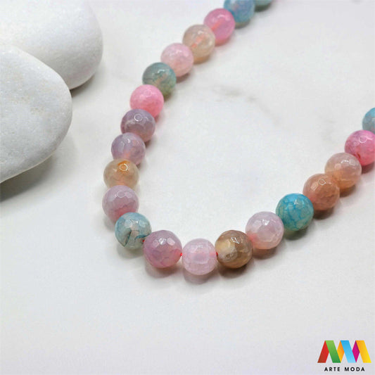 poludragi kamen ahat kristal kalcedon polu dragi poludrago kamenje dragulj mineral kvarc Ahat je jedan od najrasprostranjenijih kristala na planeti Ahat spada u grupu kalcedona izrazito je dekorativan te se od njega izrađuje lijepi nakit i ukrasni predmeti U Hrvatskoj je poznati Lepoglavski Ahat s brda Gaveznica