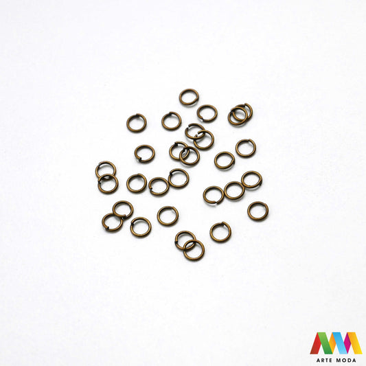 alkice spojnice karike jump rings spojni prstenovi metalni kolutovi DIY pribor repromaterijal srebrne zlatne izrada nakita spajanje perli metalne za nakit otvorene zatvorene izradu materijal prsten elementi narukvice ogrlice Osigurajte čvrstinu nakitu Metalne alkice su neizostavne spojnice spajanje kopči privjesaka lanaca Birajte između prstenova u raznim veličinama bojama bronca složenost vašeg uradi sam projekta kvalitetne alkice pružit profesionalan siguran završetak kreaciji arte moda repromaterijal