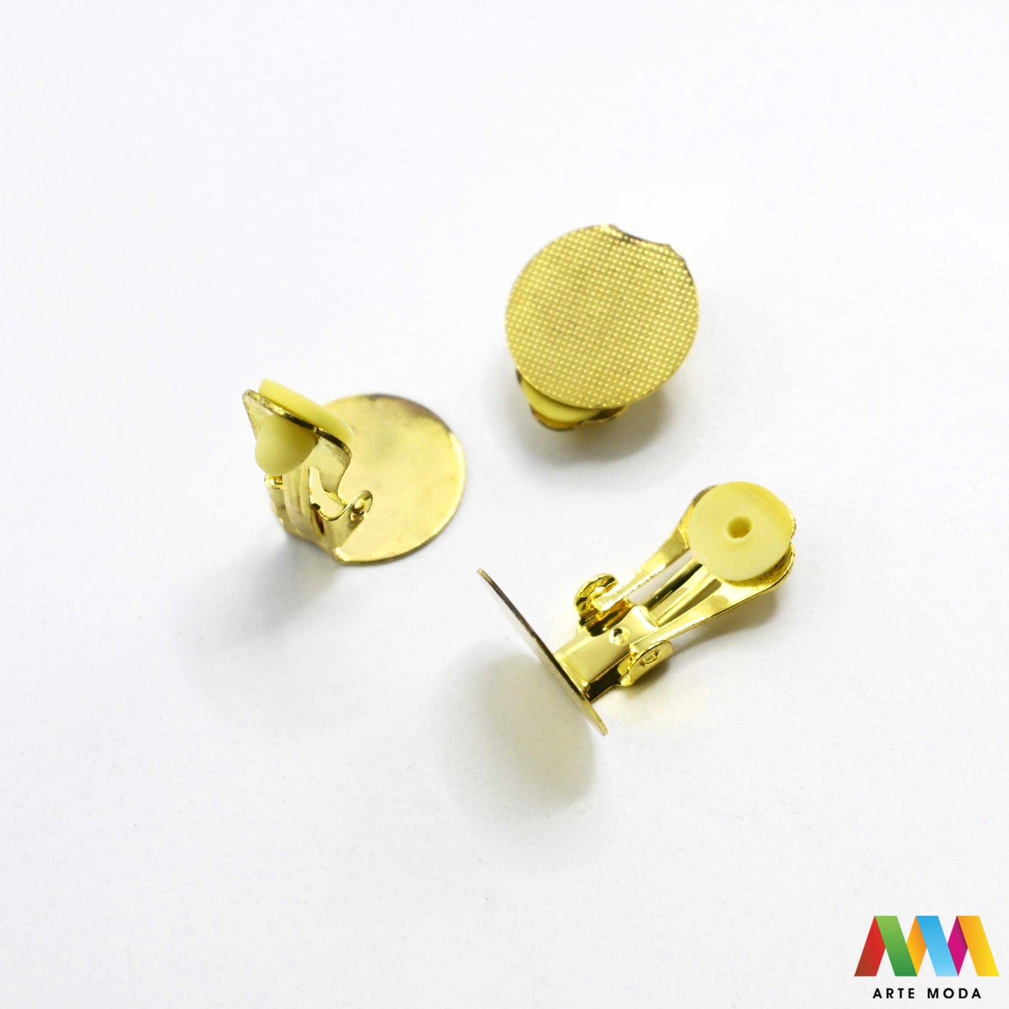 metalne klipse za naušnice baze bez bušenja mehanizam izradu nakita ušiju DIY nakit metalni pribor udobne klips nakit materijal ukrasi pločica lijepljenje komponente klip pločicom uho kukicom kuka Izrađujte naušnice Metalne klipse baze koji nemaju probušene uši ili žele udobnije rješenje za teži nakit Naše baze s pločicama za lijepljenje ili kukicama omogućuju laku personalizaciju perlama i kristalima Osigurajte stil i udobnost uz kvalitetne metalne komponente uradi sam naušnice arte moda repromaterijal