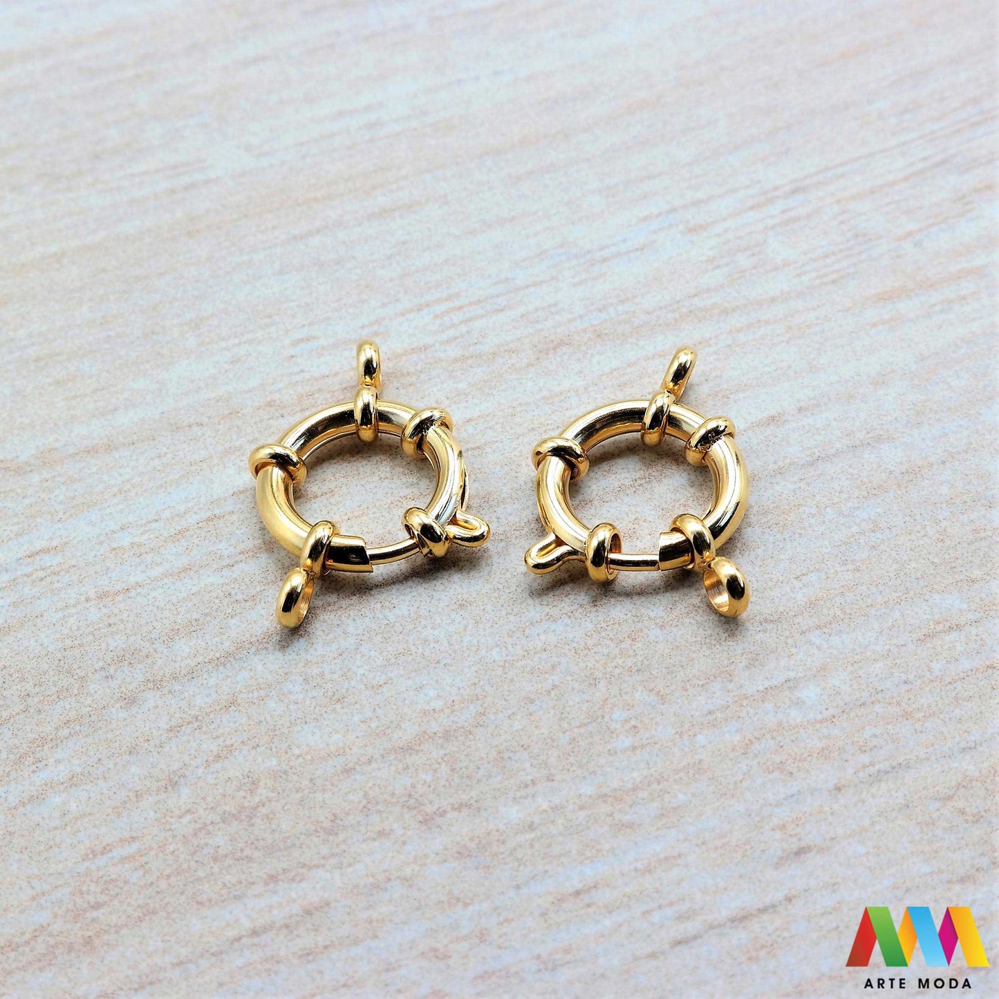 repromaterijal čelični kopče za nakit izradu nehrđajući čelik nakit pribor DIY nakit ogrlice narukvice lančiće nakitni elementi ručni rad čelične inox kopča zatvarači završeci karabin kreacije izdržljivih i elegantnih kopči od nehrđajućeg čelika klasična karabin kopča praktična magnetska kopča ili neki drugi model naše kopče sigurno zatvaranje i profesionalan izgled vašim narukvicama ogrlicama i lančićima DIY nakit kvaliteta koja traje otporna je na koroziju i hipoalergena arte moda repromaterijal