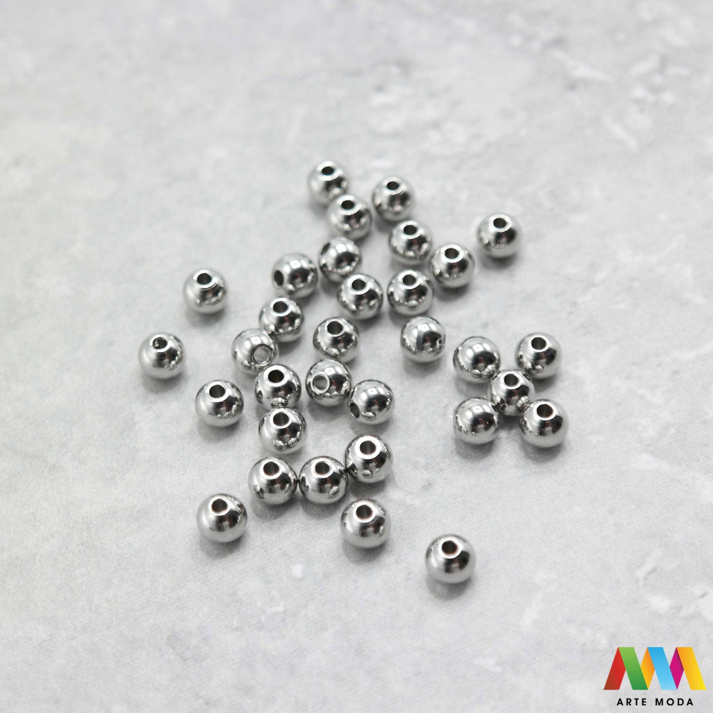 kuglice kuglica narukvica narukvice ogrlica ogrlice čelik repromaterijal čelična čelične nehrđajući Kuglice izrađene od nehrđajućeg čelika koje služe za izradu nakita poput narukvica ili ogrlica najčešće se koriste za nizanje na sajlu gumu flaks i ostale materijale