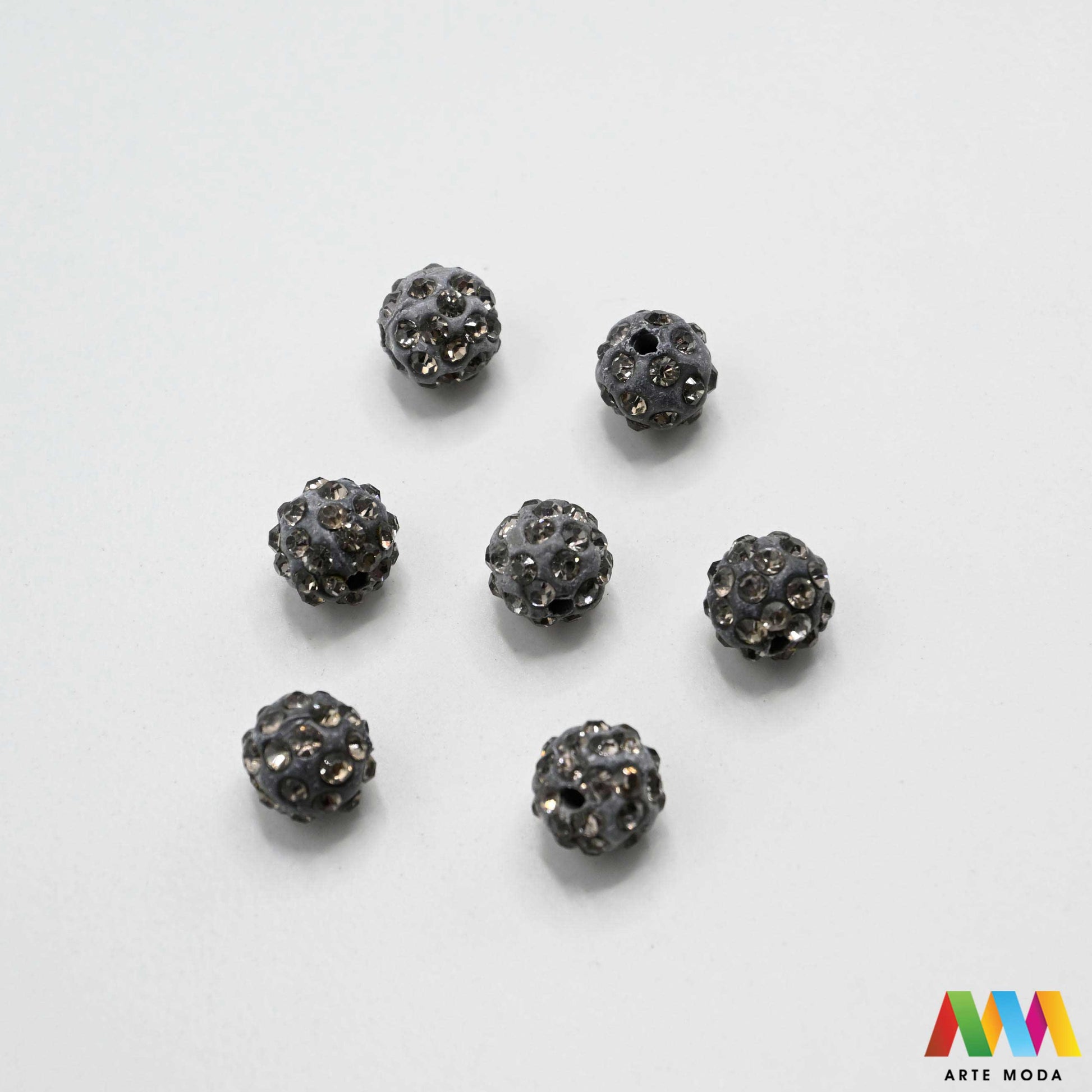 shamballa disco kugle kristalne perle sjajne kuglice cirkoni glamur nakit izrada narukvica DIY svjetlucavo šarene pave s kristalima za svjetlucave narukvice materijal ogrlice Dodajte dozu glamura svojim kreacijama su prekrivene stotinama sitnih kristala koji pružaju efekt Ove svjetlucave perle su idealne za izradu popularnih elegantnih naušnica i upečatljivih ogrlica Dostupne u širokoj paleti boja naše kristalne kuglice osigurat će da vaš uradi sam nakit bude u centru pažnje arte moda repromaterijal