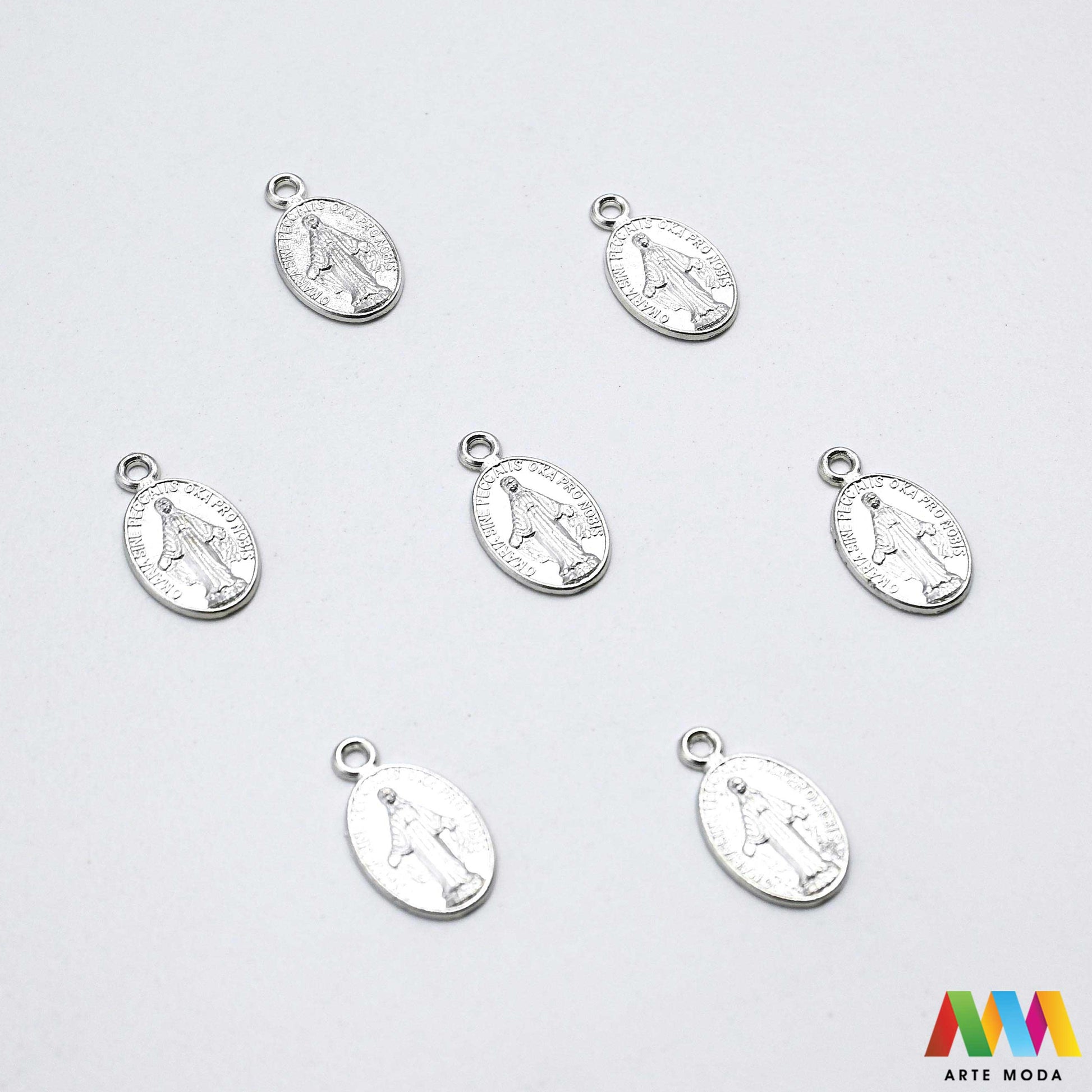 metalni sakralni privjesci krunice jednom rupom vjerski izrada krunica sakralni nakit molitvene narukvice kršćanski medaljice DIY religiozni uradi sam križevi Čudotvorna medaljica sakralne predmete metalnim privjescima jednu rupu nizanje na lančić konac žicu izradu krunica molitvenih narukvica drugih vjerskih suvenira te brojanica ogrlica dodatak za privjeske za ključeve torbe Izrađeni su od metala jedinstven vjerski predmet poklon Neka vaša vjera inspirira vašu kreativnost arte moda repromaterijal