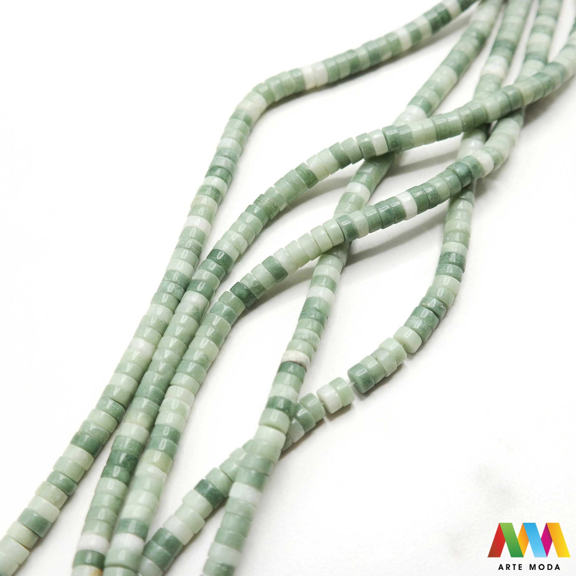 aventurin zeleni sreća prosperitet poludragi kamen kristal kalcedon polu dragi poludrago kamenje dragulj mineral kvarc prirodni meditacija Otkrijte ljepotu i moć aventurina popularnog poludragog kamena poznatog po svom zelenom sjaju i pozitivnoj energiji Vjeruje se da privlači sreću prosperitet i donosi unutarnji mir Idealan je za izradu nakita meditaciju i osobni rast