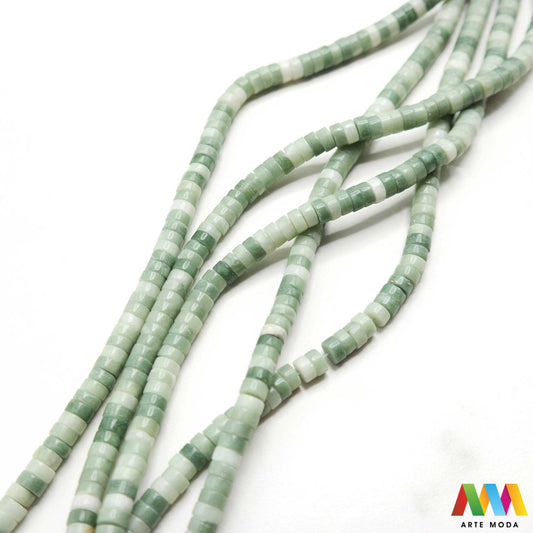 aventurin zeleni sreća prosperitet poludragi kamen kristal kalcedon polu dragi poludrago kamenje dragulj mineral kvarc prirodni meditacija Otkrijte ljepotu i moć aventurina popularnog poludragog kamena poznatog po svom zelenom sjaju i pozitivnoj energiji Vjeruje se da privlači sreću prosperitet i donosi unutarnji mir Idealan je za izradu nakita meditaciju i osobni rast