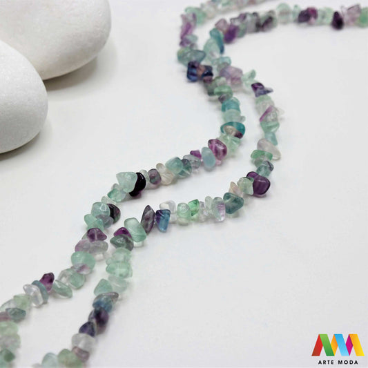 poludragi kamen čips kamenčići nakit diy ručni rad prirodni mineral kristal Flourit Mali komadići prirodnog kamena različitih boja i tekstura idealni za izradu nakita dekoracija i umjetničkih projekata U našoj ponudi pronaći ćete široki izbor čipsa od popularnih poludragih kamenja poput ahata tirkiza ametista i mnogih drugih