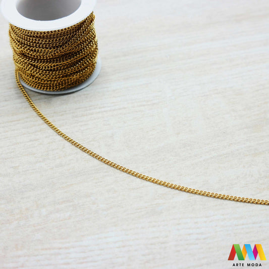 lanac lanci čelik repromaterijal čelični ogrlice narukvice nehrđajući na metre metar kolutu boji nakit inox metru izrada nakita DIY obojeni hipoalergeni tanki bogatstvo boja i modela za vaše kreativne projekte! lanaca na kolutu fleksibilnost s lancima od visokokvalitetnog nehrđajućeg čelika klasičnih srebrnih tonova elegantne zlatne moderne rose gold ili živih boja modelima od tankih i delikatnih do robusnih i upečatljivihž potrebno da izradite unikatne ogrlice i narukvice arte moda repromaterijal