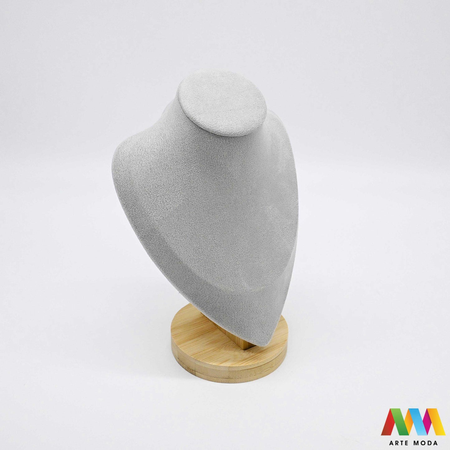 stalci za ogrlice vratovi vrat drveni skaj pamučna špaga plišani organizator držač izlaganje nakita oprema butik prezentacija elegantni luksuzni izložbeni ogrlice na najljepši i najorganiziraniji način uz našu ekskluzivnu kolekciju drvenih stalaka presvučen plišom elegantnim skajem prirodnom pamučnom špagom nudeći savršenu pozadinu koja ističe sjaj svake ogrlice i štiti je od ogrebotina idealnu teksturu i stil za izlaganje u vašem butiku izlogu ili unutar vlastite kolekcije nakita arte moda repromaterijal