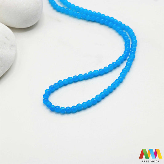 stakleni niz staklo perle zrna zrno staklena perla okrugle okrugla Staklene okrugle perle koje služe za nizanje i izradu nakita poput narukvica i ogrlica te torbica i ostalih modnih dodataka