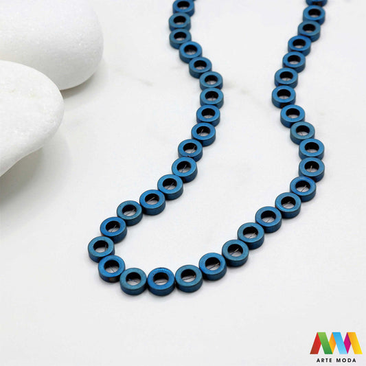 hematit krvavi kamen poludragi mineral metalni sjaj kvarc zrcalo kristal prirodni metalik meditacija zaštita repromaterijal Hematit (ili krvavi kamen) je prirodni mineral smeđe sive ili crne boje karakteriziran prisustvom hladnog metalnog sjaja Vjeruje se da pomaže u jačanju volje samopouzdanja i povezanosti s majkom zemljom Nakit izrađen od njega fascinira svojim tajanstvenim zrcalnim sjajem