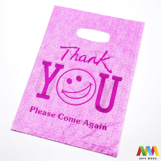 plastične poklon vrećice vrećica ambalaža pakiranje s ručkom poklone male srednje velike pvc pp polietilen Ukrasne poklon vrećice u raznim bojama i veličinama izrađene od plastike prikladne su za pakiranje svih vrsta poklona te se mogu koristi kao ambalaža za nakit poput narukvica ili ogrlica