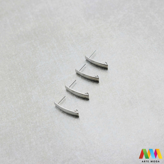 iglice za naušnice udice nehrđajući čelik kirurški materijal izrada nakita hipoalergenski naušnica materijal uradi sam alke pikavci pikavac iglica repromaterijal čelični baza igle pločica bazu za izradu naušnica Naše iglice od nehrđajućeg čelika kirurški čelik savršene su za vas Hipoalergene su sigurne za osjetljivu kožu ne hrđaju i ne mijenjaju boju Lako se kombiniraju s perlama privjescima poludragi kamenom cirkonima ili biserima  izradite trajne unikatne i elegantne naušnice arte moda repromaterijal