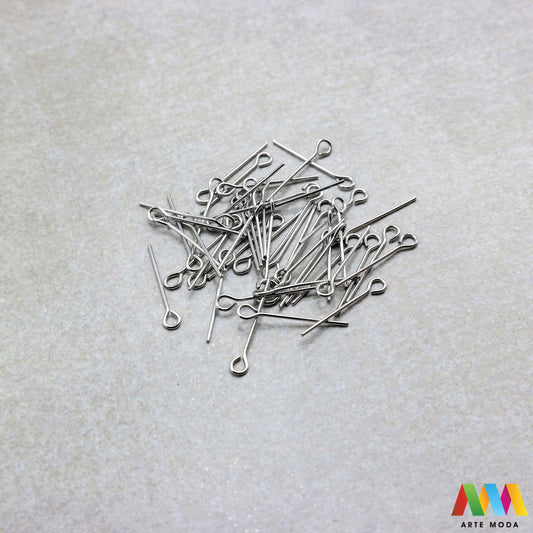 čavlići za viseće privjeske perle čavao naušnice narukvica ogrlica čelik repromaterijal čelični nehrđajući viseći privjesak kuka kuglica izrada pribor nakit inox spojni elementi baza element za stvaranje unikatnih visećih privjesaka i ukrasa čavlići od visokokvalitetnog nehrđajućeg čelika izradu naušnica ogrlica narukvica i krunica jednostavno nanižete perle i stvorite privlačne dugotrajne viseće elemente Otporni na koroziju i hipoalergeni idealni su za sve vaše kreativne projekte arte moda repromaterijal