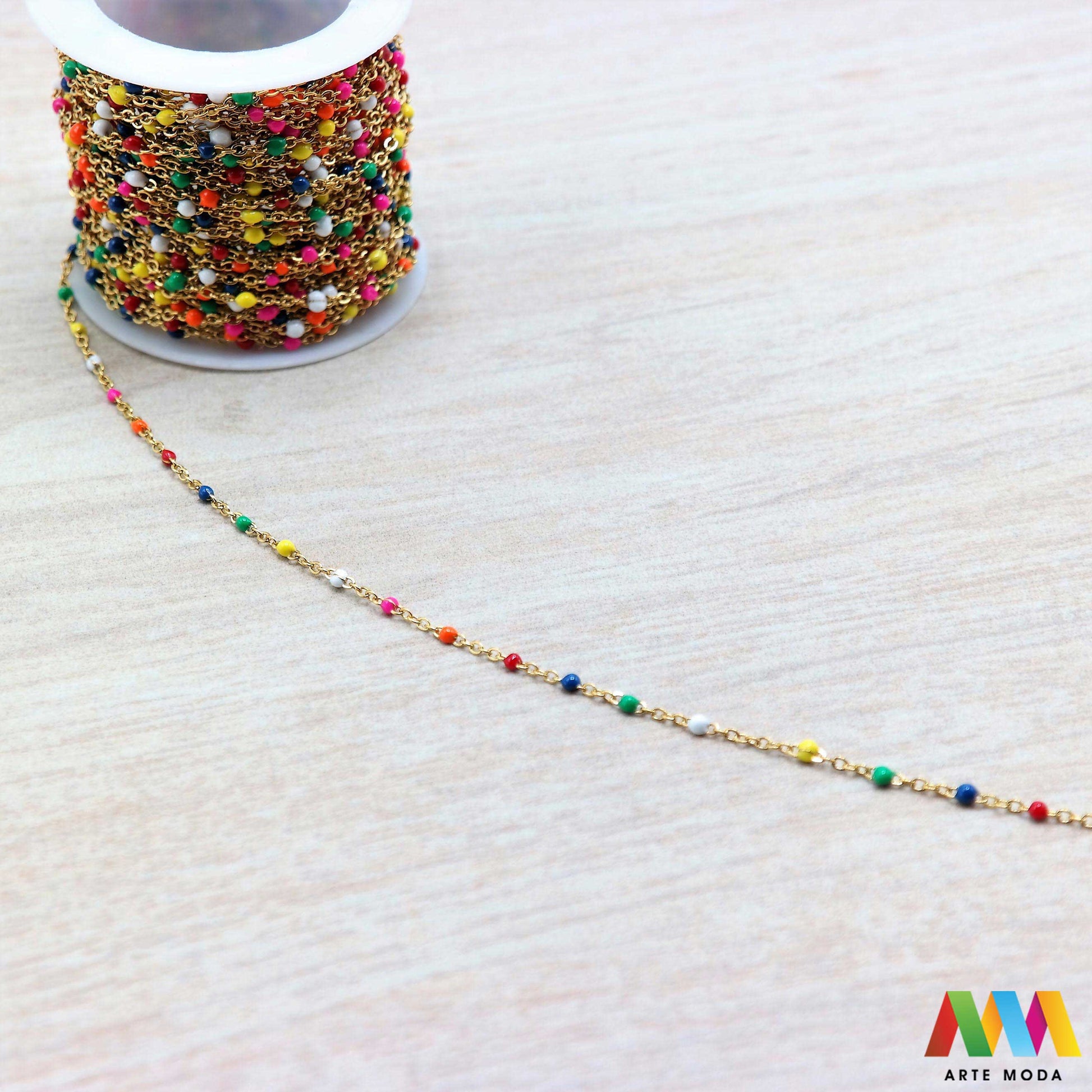 lanac lanci čelik repromaterijal čelični ogrlice narukvice nehrđajući na metre metar kolutu boji nakit inox metru izrada nakita DIY obojeni hipoalergeni tanki bogatstvo boja i modela za vaše kreativne projekte! lanaca na kolutu fleksibilnost s lancima od visokokvalitetnog nehrđajućeg čelika klasičnih srebrnih tonova elegantne zlatne moderne rose gold ili živih boja modelima od tankih i delikatnih do robusnih i upečatljivihž potrebno da izradite unikatne ogrlice i narukvice arte moda repromaterijal