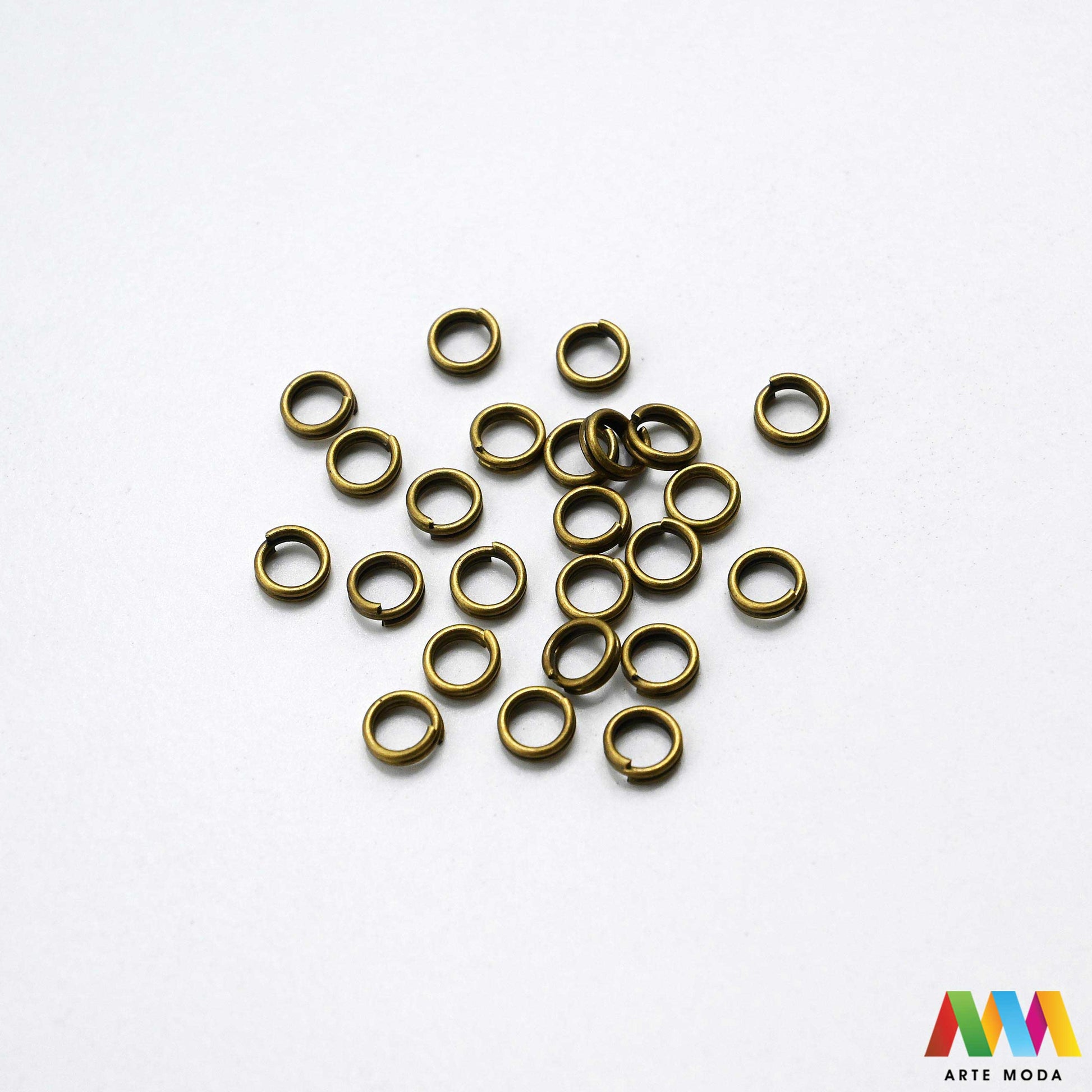 alkice spojnice karike jump rings spojni prstenovi metalni kolutovi DIY pribor repromaterijal srebrne zlatne izrada nakita spajanje perli metalne za nakit otvorene zatvorene izradu materijal prsten elementi narukvice ogrlice Osigurajte čvrstinu nakitu Metalne alkice su neizostavne spojnice spajanje kopči privjesaka lanaca Birajte između prstenova u raznim veličinama bojama bronca složenost vašeg uradi sam projekta kvalitetne alkice pružit profesionalan siguran završetak kreaciji arte moda repromaterijal