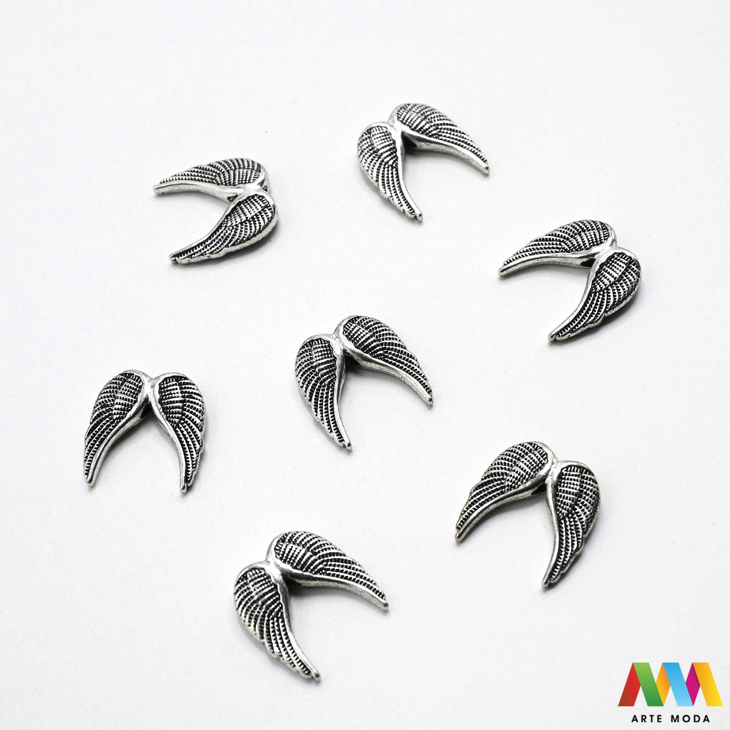 metalni sakralni privjesci krunice jednom rupom vjerski izrada krunica sakralni nakit molitvene narukvice kršćanski medaljice DIY religiozni uradi sam sakralno Križ Gospa Anđeo svetački krštenje prva pričest krizma ogrlica sakralne predmete metalnim privjescima nizanje lančić konac žicu izradu krunica molitvenih narukvica vjerskih suvenira brojanica dodatak za privjeske ključeve torbe Izrađeni od metala izraditi jedinstven vjerski predmet kao poklon vjera inspirira vašu kreativnost arte moda repromaterijal