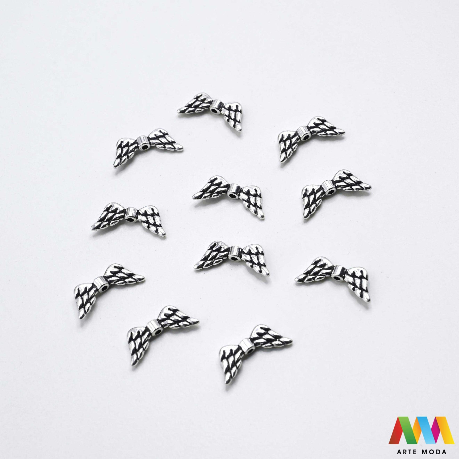 metalni sakralni privjesci krunice jednom rupom vjerski izrada krunica sakralni nakit molitvene narukvice kršćanski medaljice DIY religiozni uradi sam sakralno Križ Gospa Anđeo svetački krštenje prva pričest krizma ogrlica sakralne predmete metalnim privjescima nizanje lančić konac žicu izradu krunica molitvenih narukvica vjerskih suvenira brojanica dodatak za privjeske ključeve torbe Izrađeni od metala izraditi jedinstven vjerski predmet kao poklon vjera inspirira vašu kreativnost arte moda repromaterijal