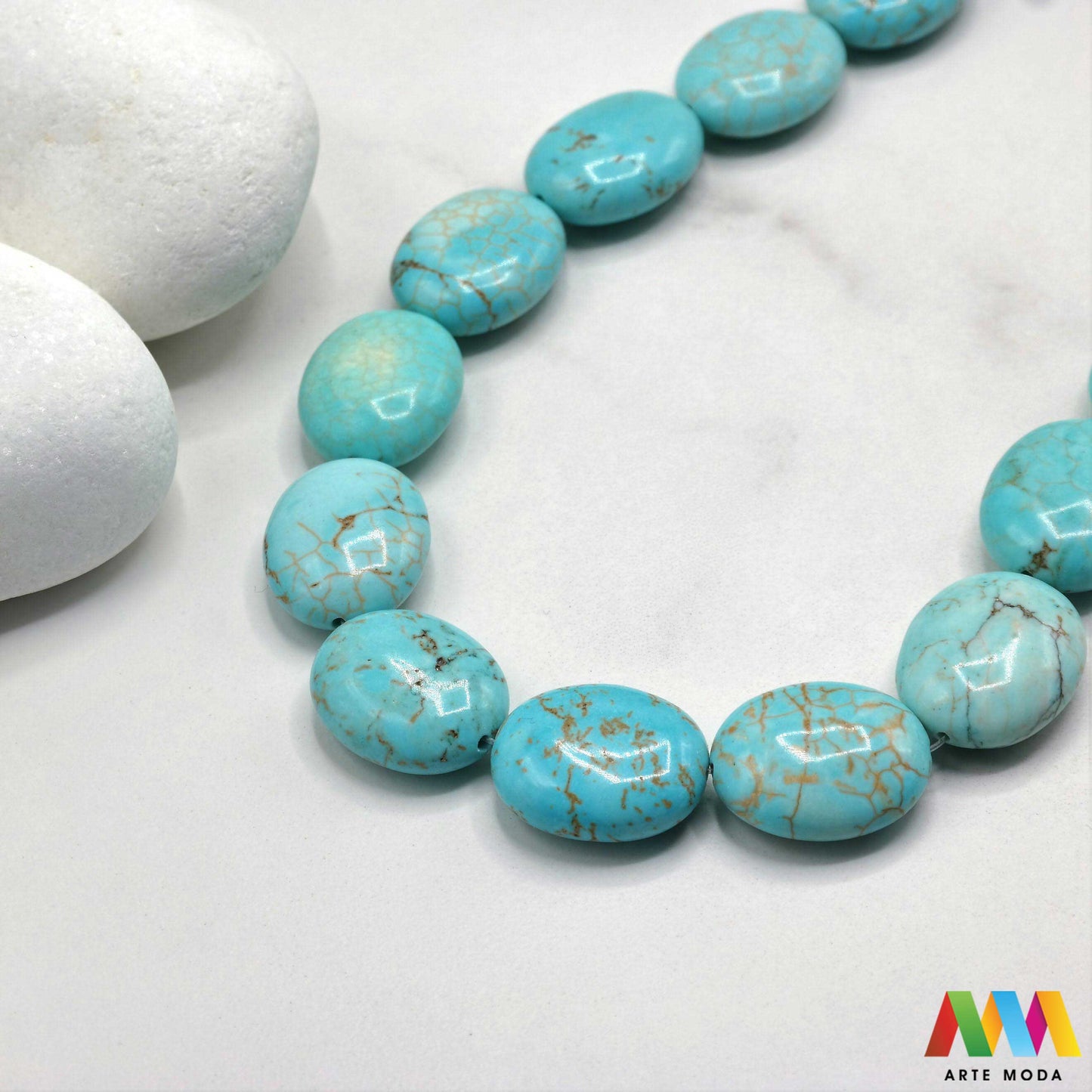 tirkiz poludragi kamen kristal mineral nakit prirodni meditacija zaštita sreća plava grlena čakra ljekovito kamenje energija kristala Simbol neba i mora ovaj prekrasni plavi poludragi kamen cijenjen je zbog svoje ljepote i metafizičkih svojstava Vjeruje se da pomaže u komunikaciji donosi sreću i štiti od negativne energije Savršen je za izradu nakita i meditaciju