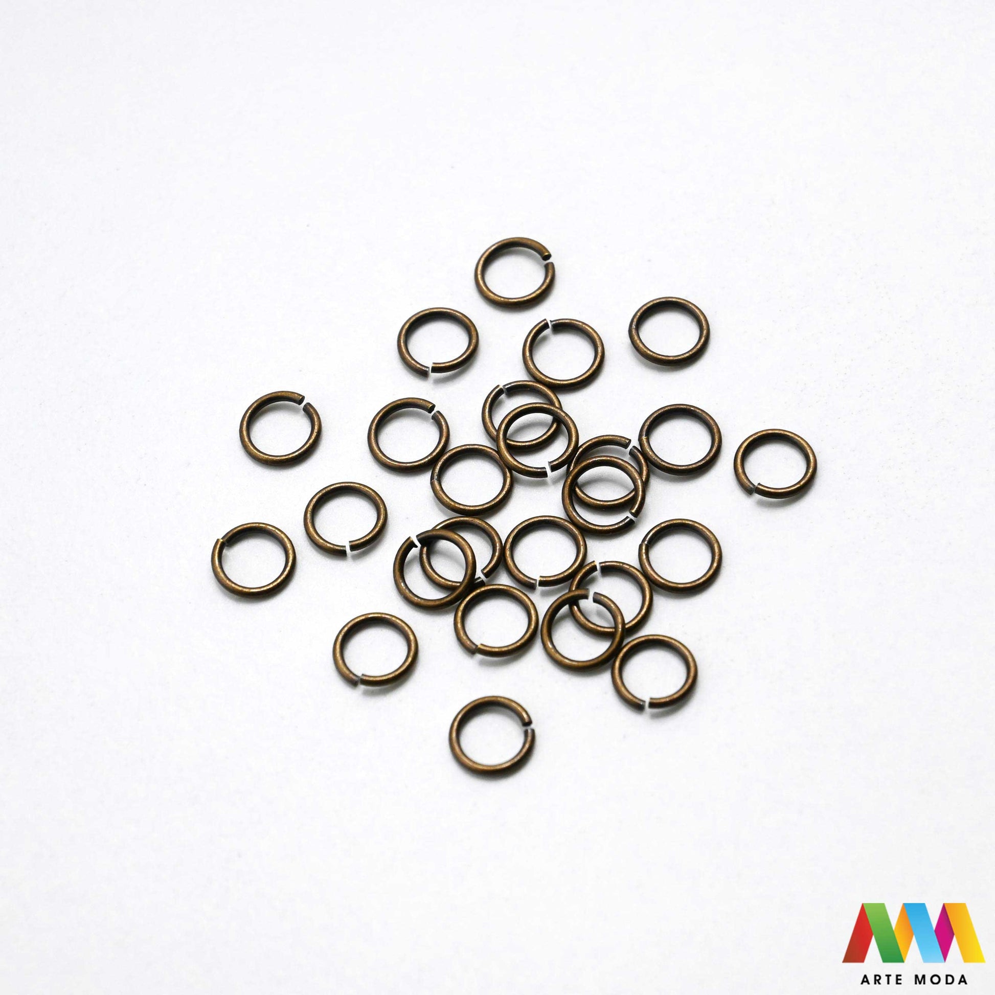 alkice spojnice karike jump rings spojni prstenovi metalni kolutovi DIY pribor repromaterijal srebrne zlatne izrada nakita spajanje perli metalne za nakit otvorene zatvorene izradu materijal prsten elementi narukvice ogrlice Osigurajte čvrstinu nakitu Metalne alkice su neizostavne spojnice spajanje kopči privjesaka lanaca Birajte između prstenova u raznim veličinama bojama bronca složenost vašeg uradi sam projekta kvalitetne alkice pružit profesionalan siguran završetak kreaciji arte moda repromaterijal