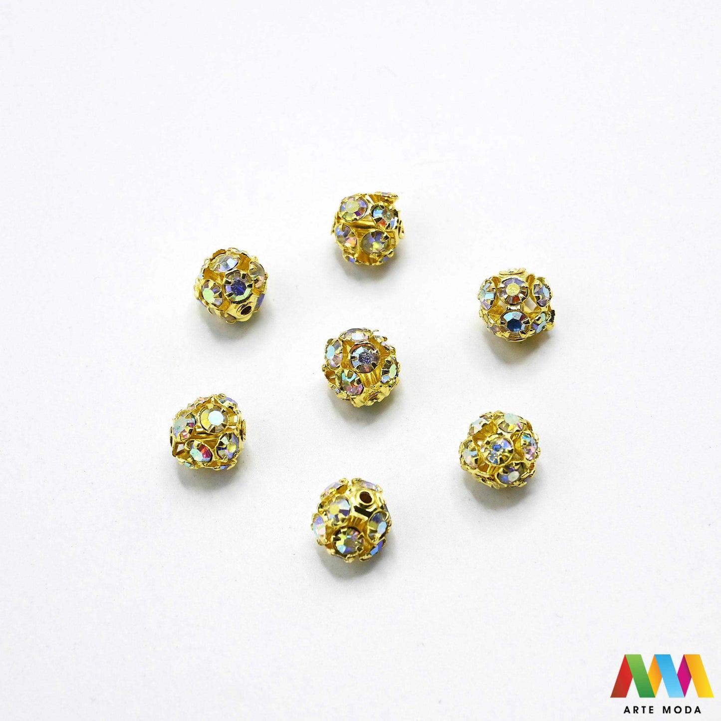 shamballa disco kugle kristalne perle sjajne kuglice cirkoni glamur nakit izrada narukvica DIY svjetlucavo šarene pave s kristalima za svjetlucave narukvice materijal ogrlice Dodajte dozu glamura svojim kreacijama su prekrivene stotinama sitnih kristala koji pružaju efekt Ove svjetlucave perle su idealne za izradu popularnih elegantnih naušnica i upečatljivih ogrlica Dostupne u širokoj paleti boja naše kristalne kuglice osigurat će da vaš uradi sam nakit bude u centru pažnje arte moda repromaterijal