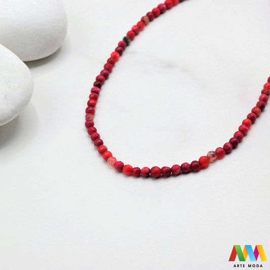 poludragi kamen ahat kristal kalcedon polu dragi poludrago kamenje dragulj mineral kvarc Ahat je jedan od najrasprostranjenijih kristala na planeti Ahat spada u grupu kalcedona izrazito je dekorativan te se od njega izrađuje lijepi nakit i ukrasni predmeti U Hrvatskoj je poznati Lepoglavski Ahat s brda Gaveznica